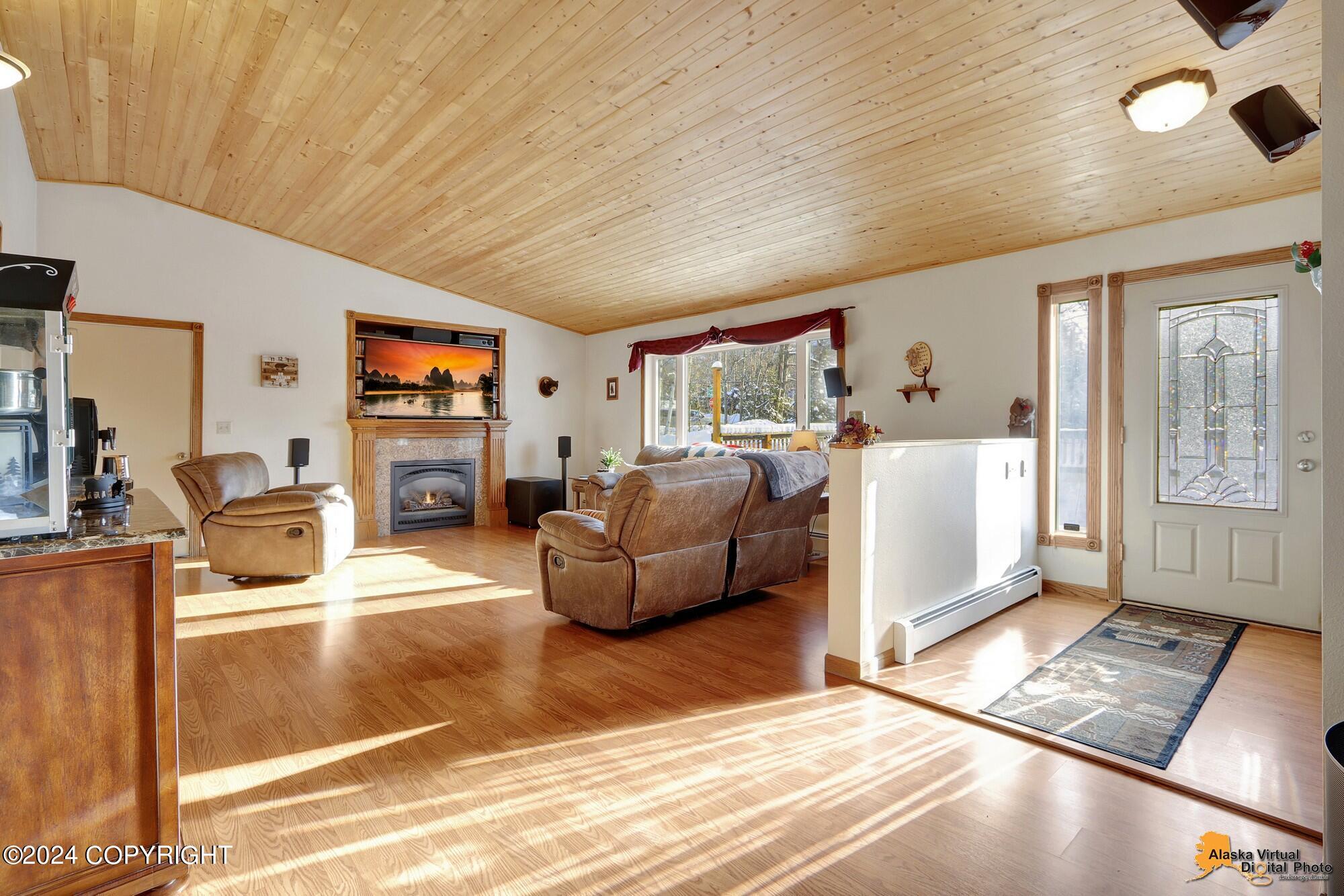 15280 Evergreen Ridge Street