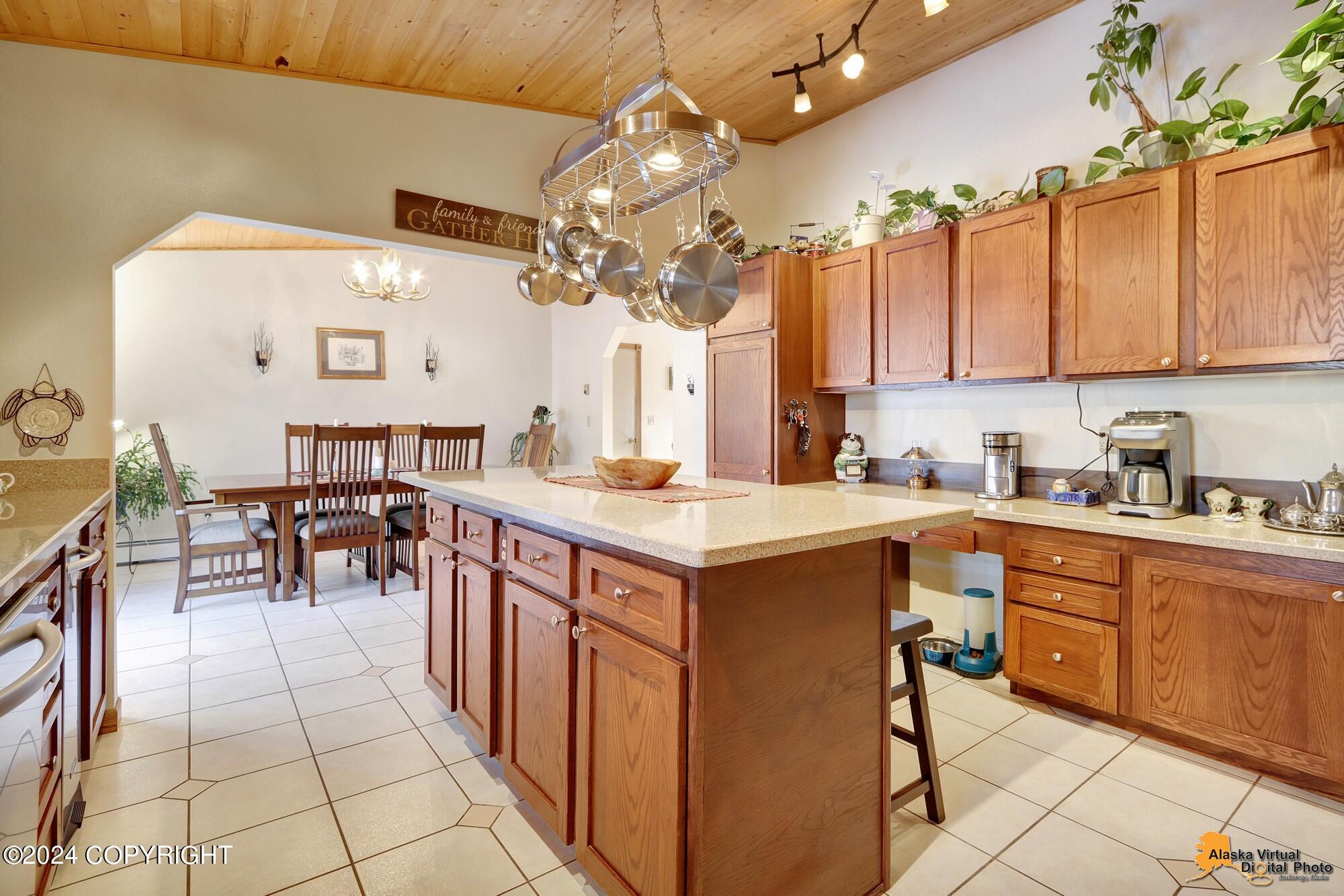 15280 Evergreen Ridge Street