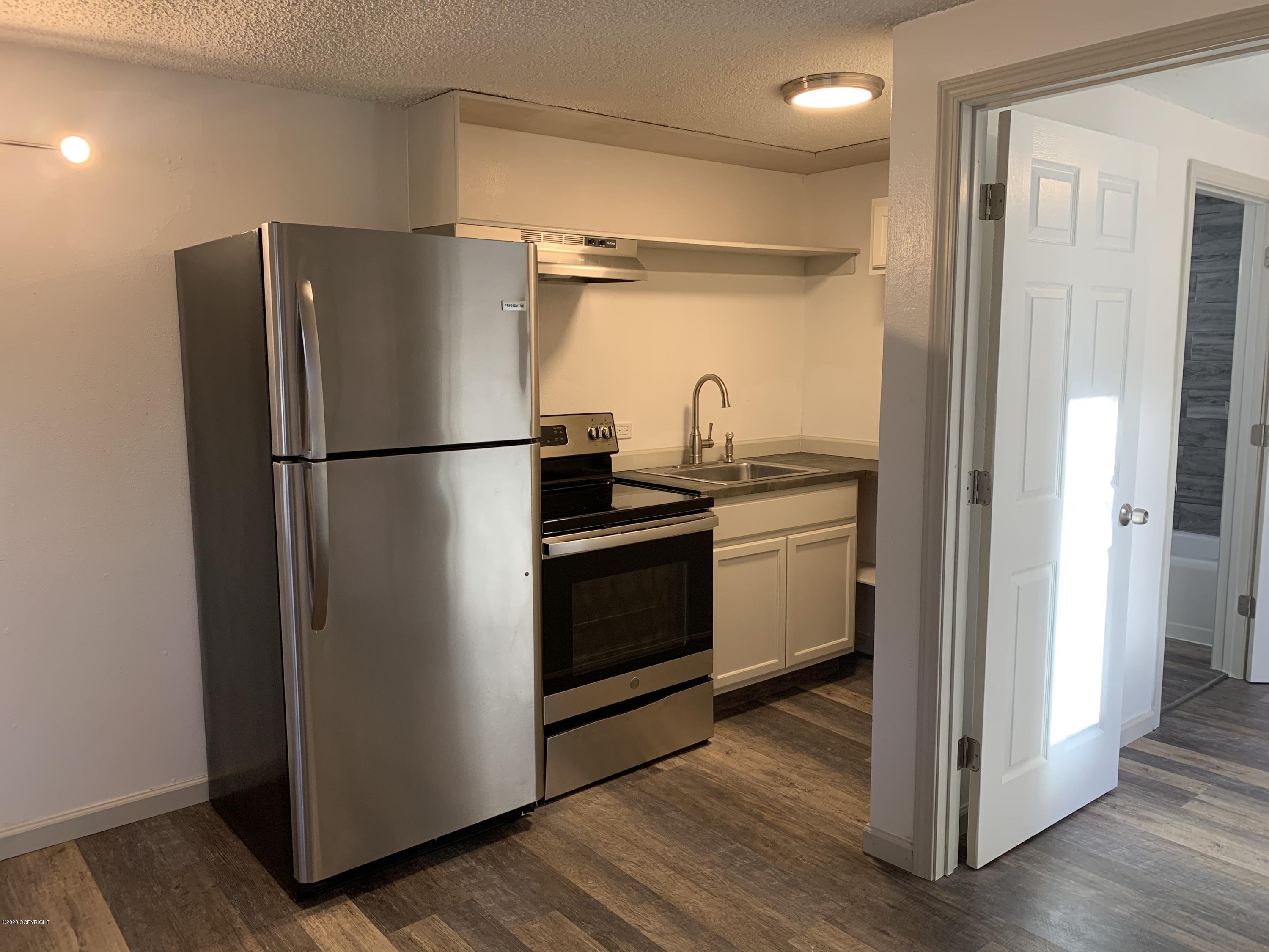 1521 Kinnikinnick Street