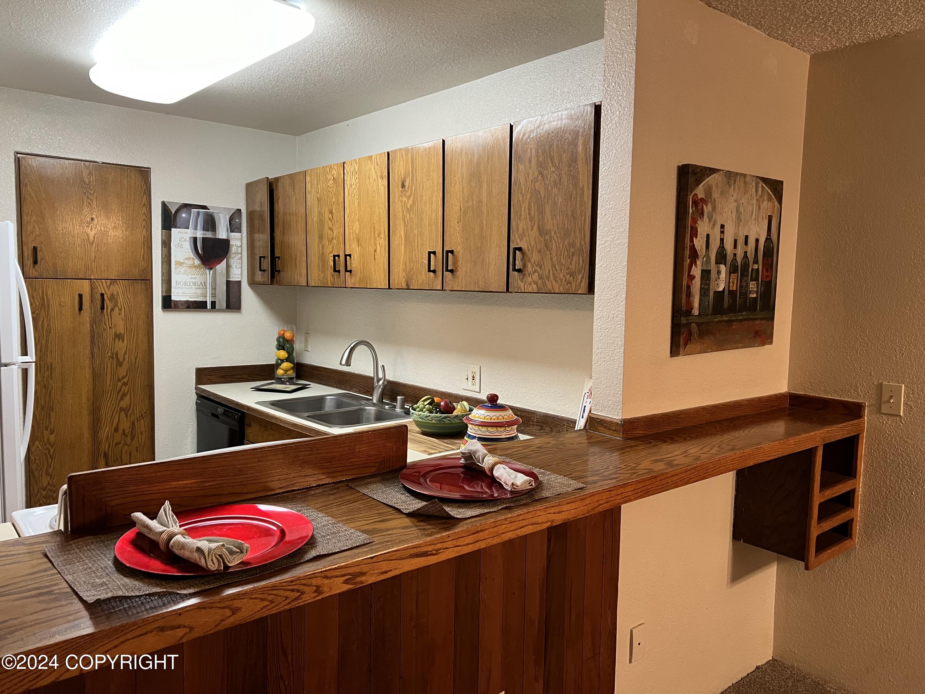 606 Copperbush Court # 606