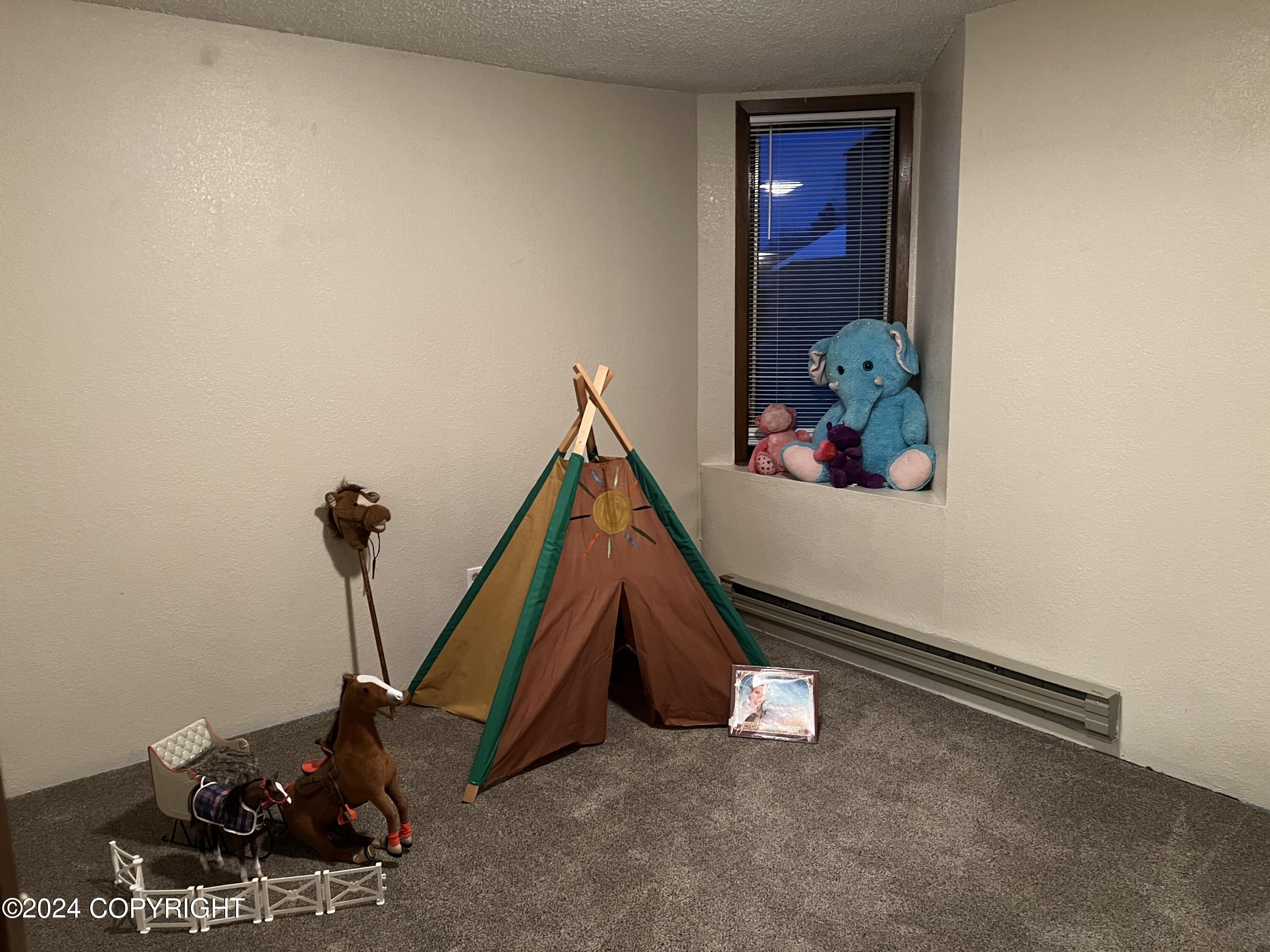 606 Copperbush Court # 606