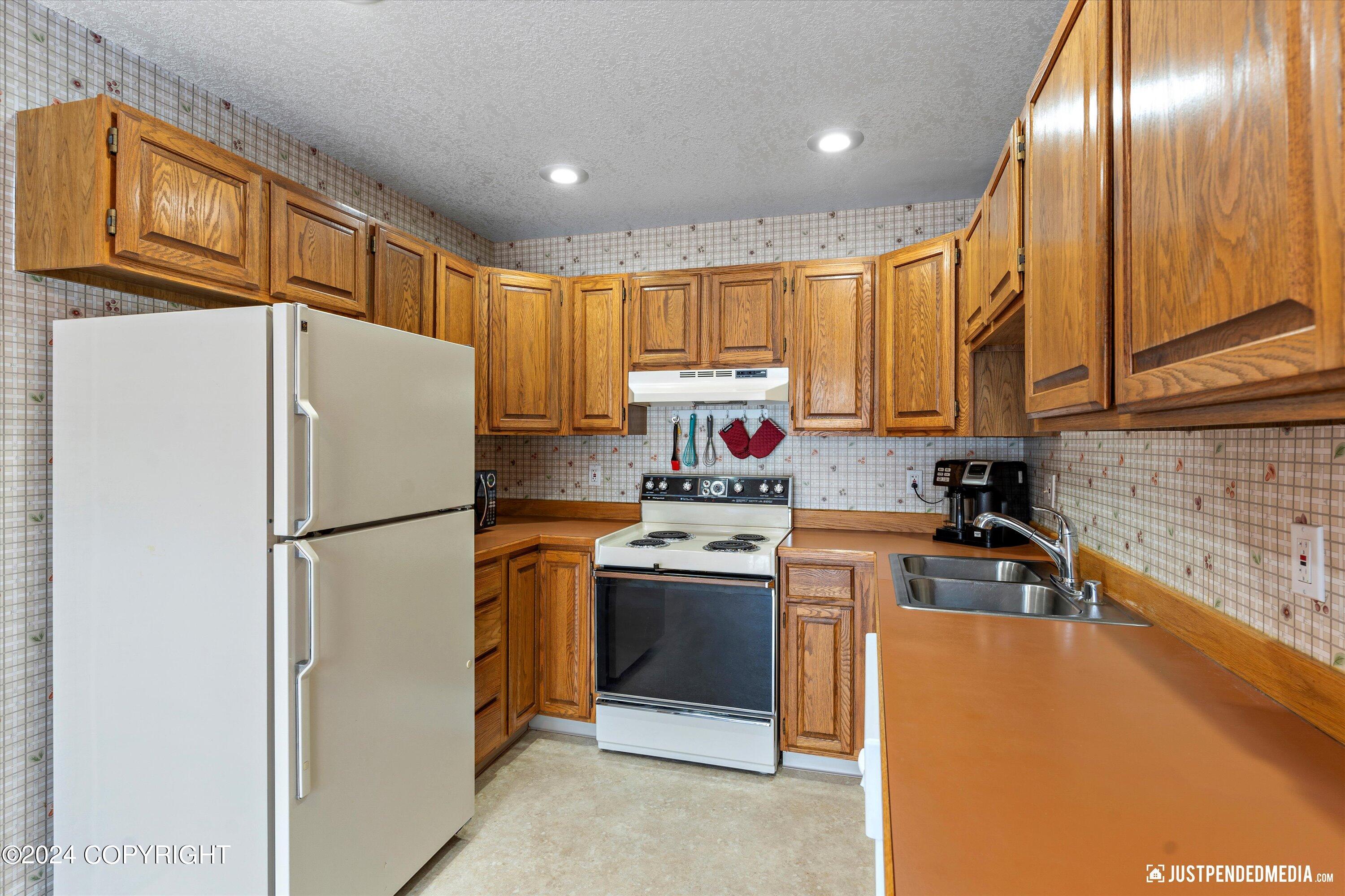 13210 Old Seward Highway # 11