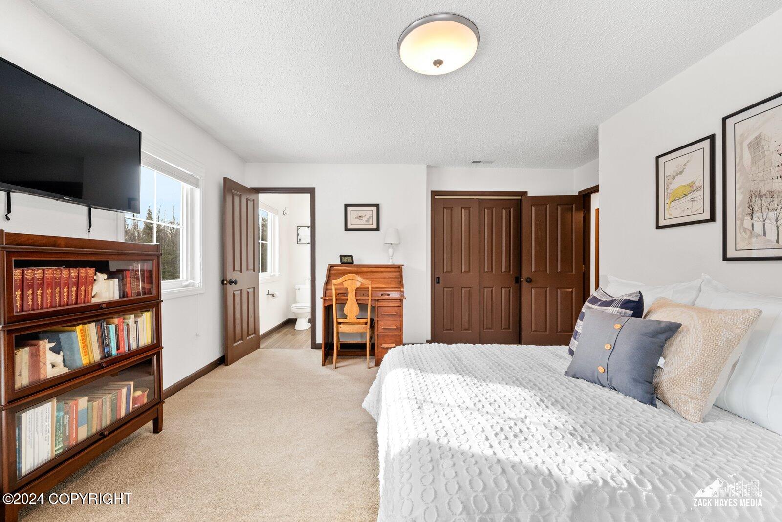11940 Circle Drive