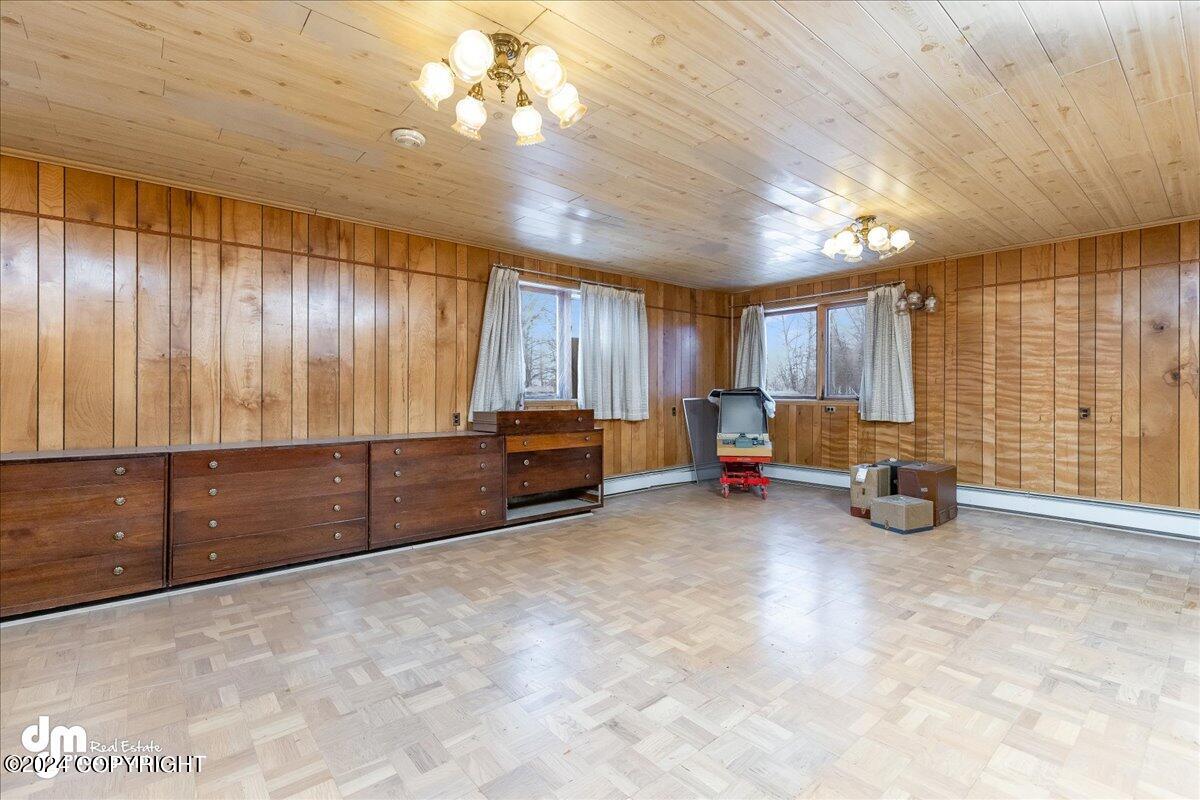 323 W Harvard Avenue