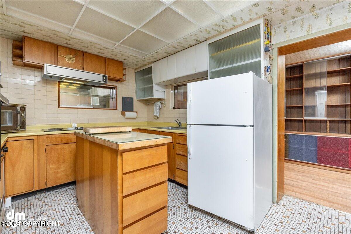 323 W Harvard Avenue