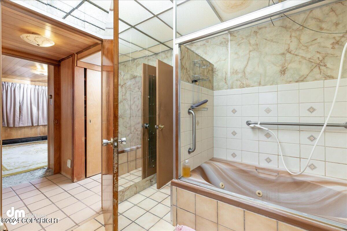 323 W Harvard Avenue