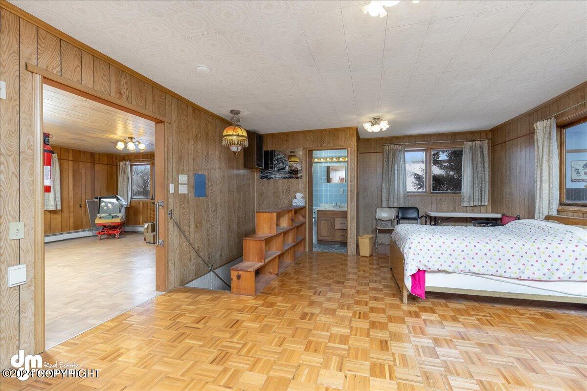 323 W Harvard Avenue