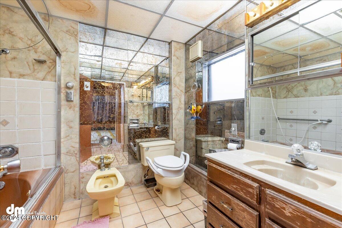 323 W Harvard Avenue