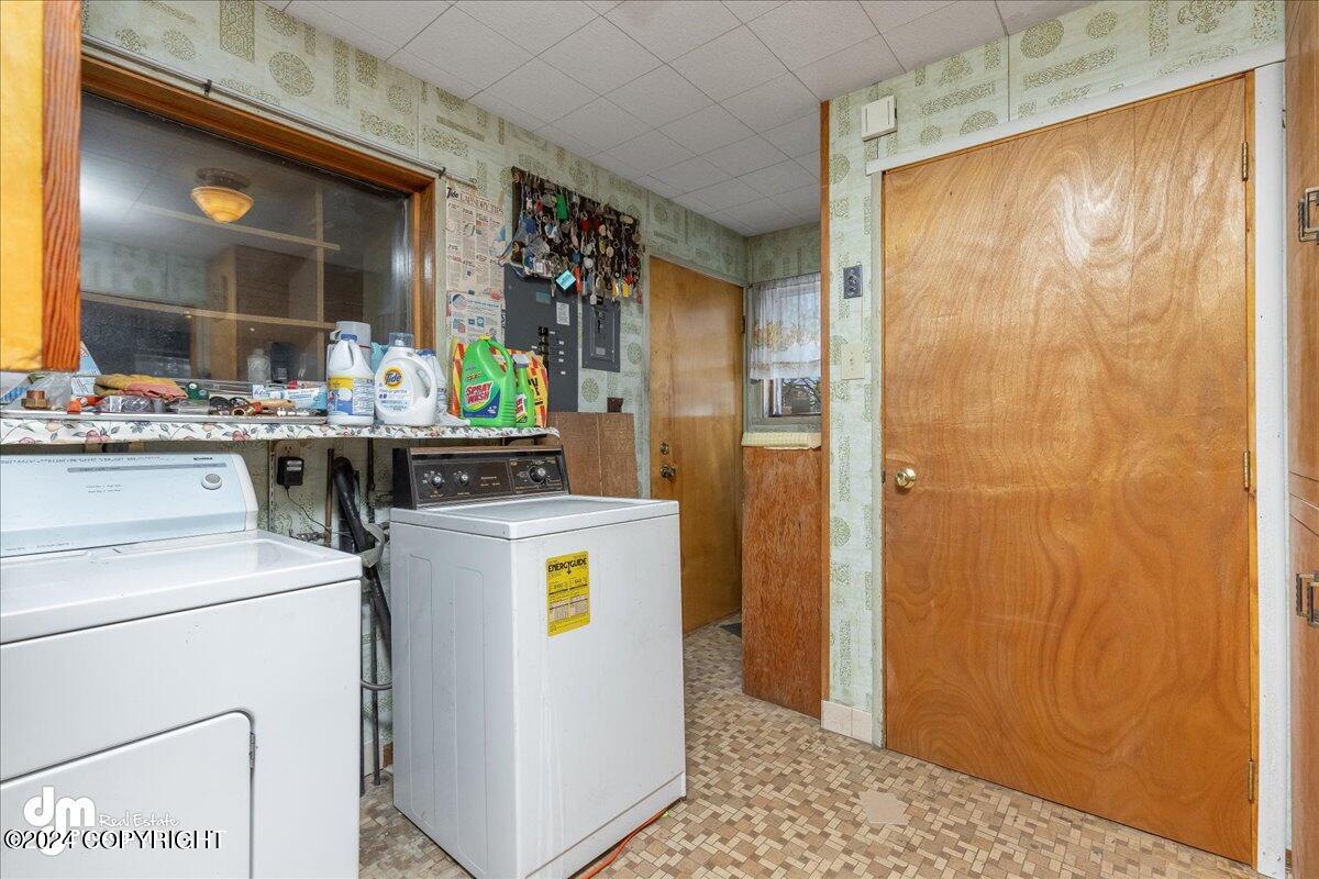 323 W Harvard Avenue