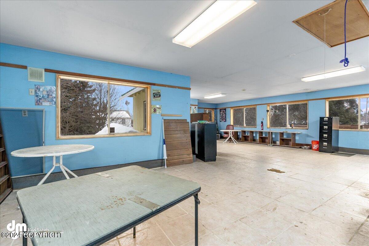 323 W Harvard Avenue