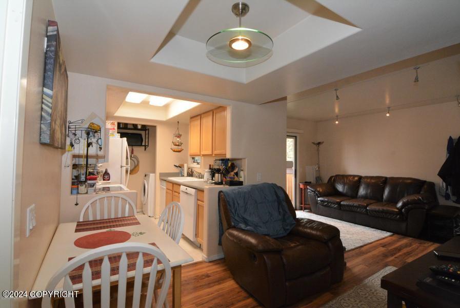 7310 Huntsman cir Circle Unit: 17H``