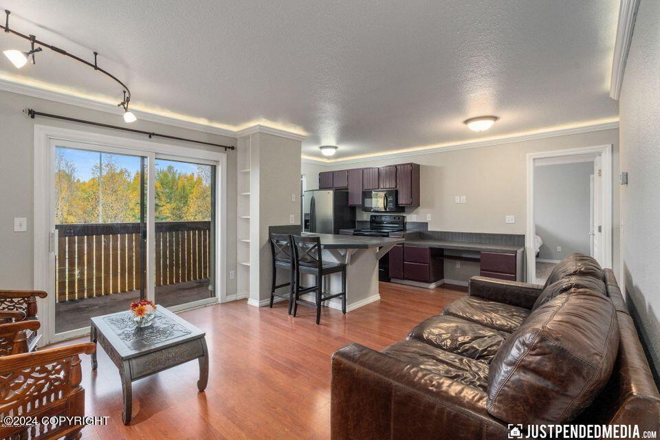 7310 Huntsman cir Circle Unit: 17H``