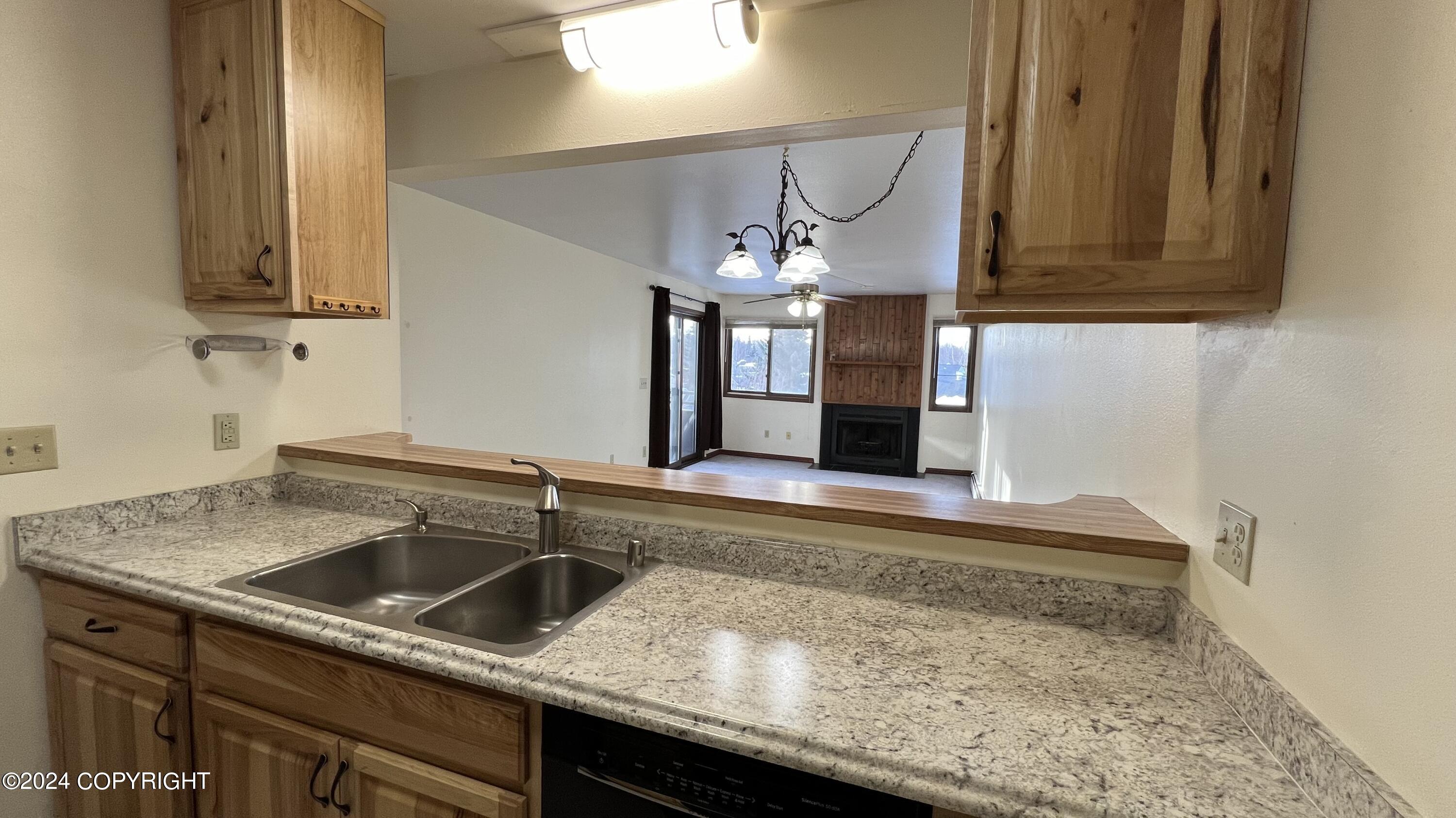 1630 Eastridge Drive # 303