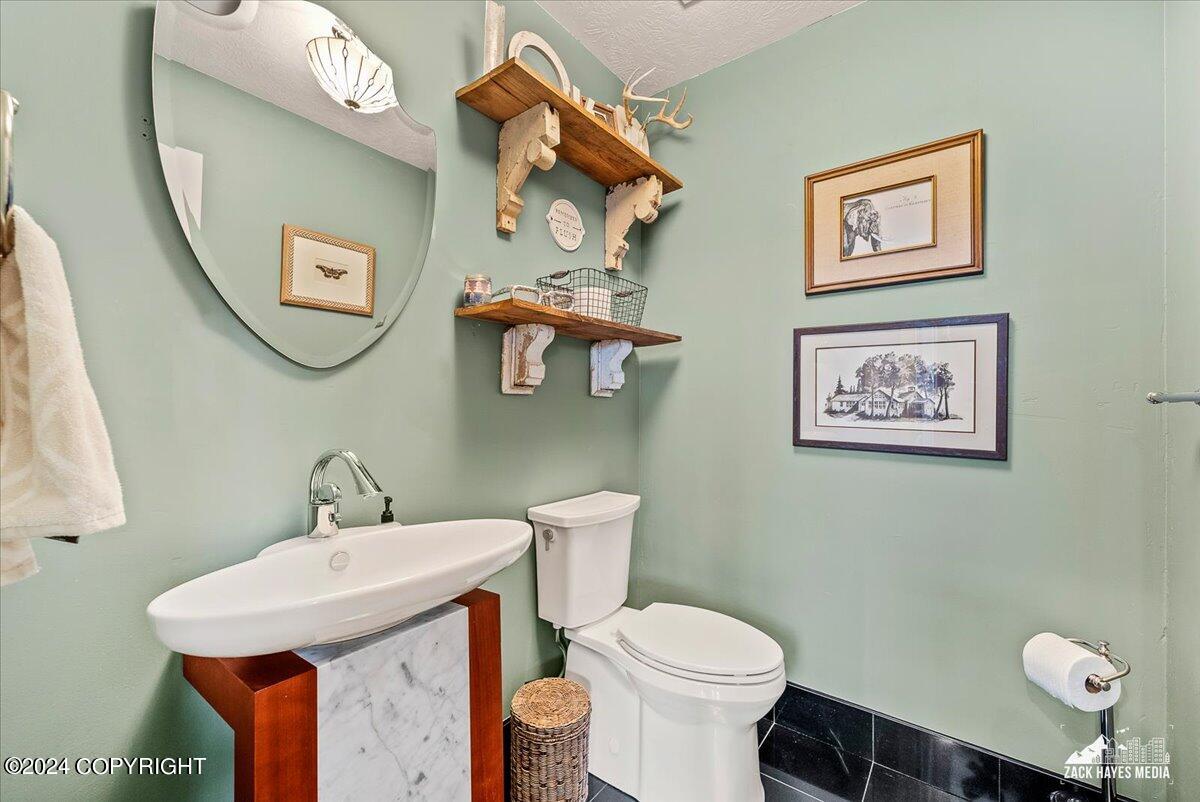 5851 Raven Roost Circle