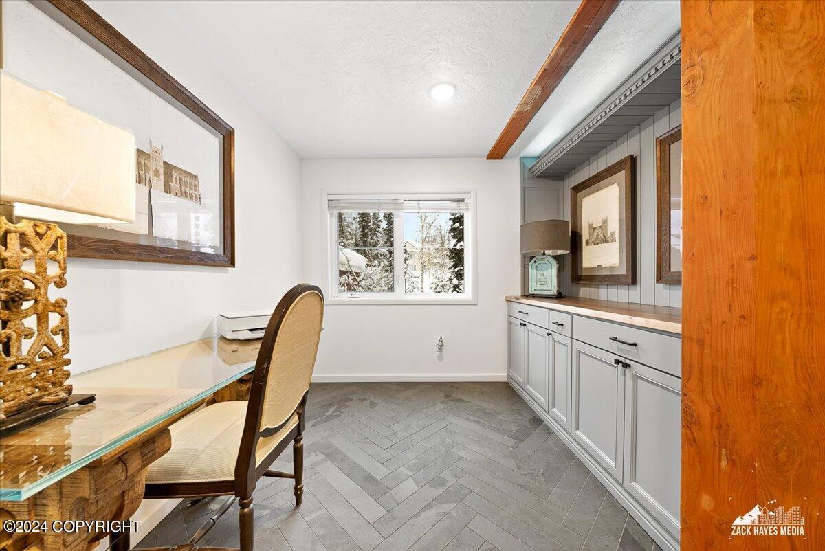 5851 Raven Roost Circle