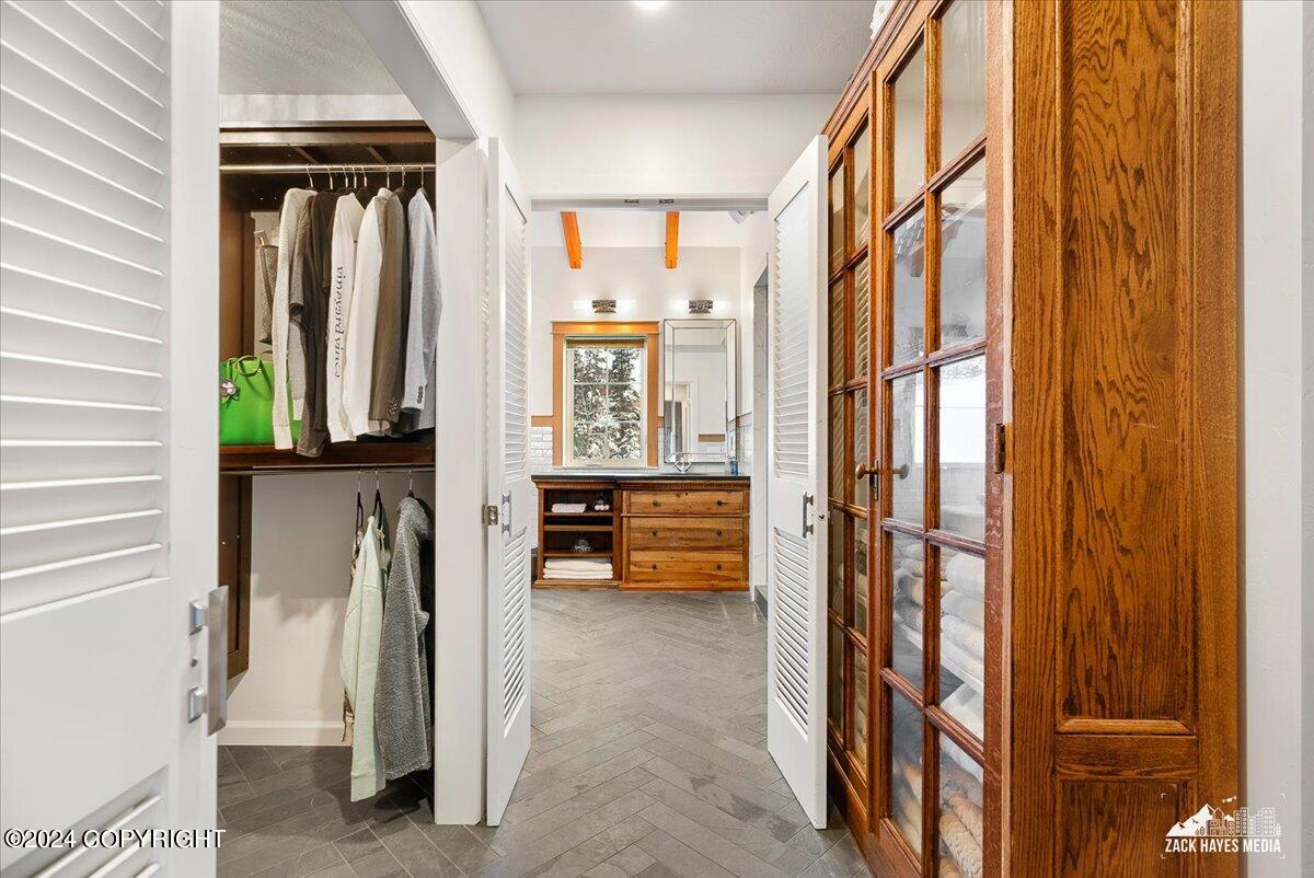 5851 Raven Roost Circle