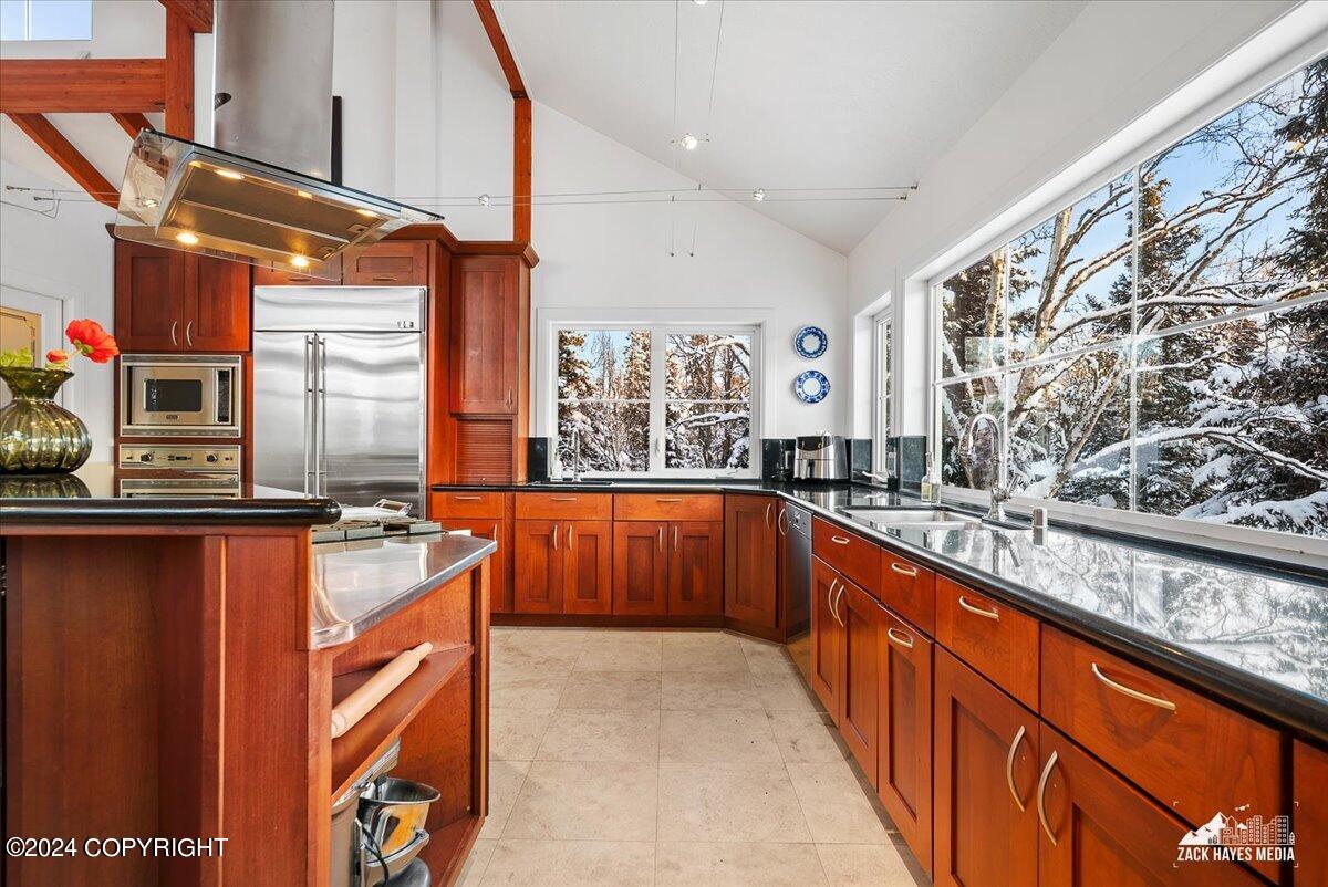 5851 Raven Roost Circle