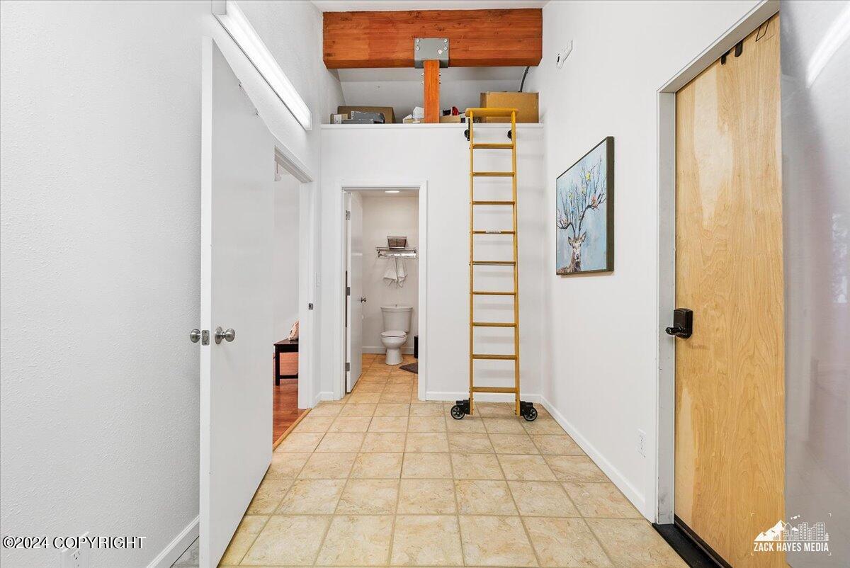 5851 Raven Roost Circle