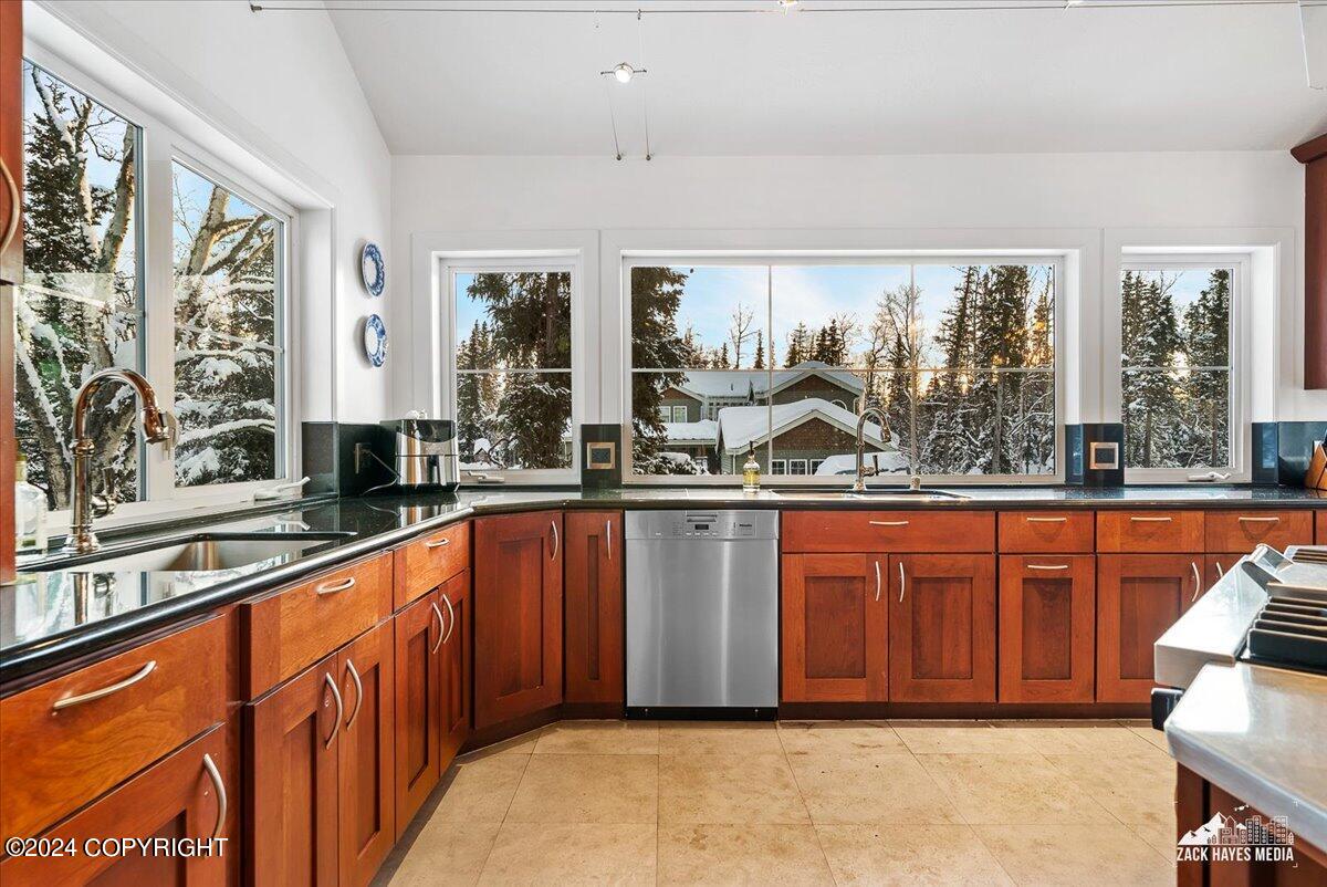 5851 Raven Roost Circle