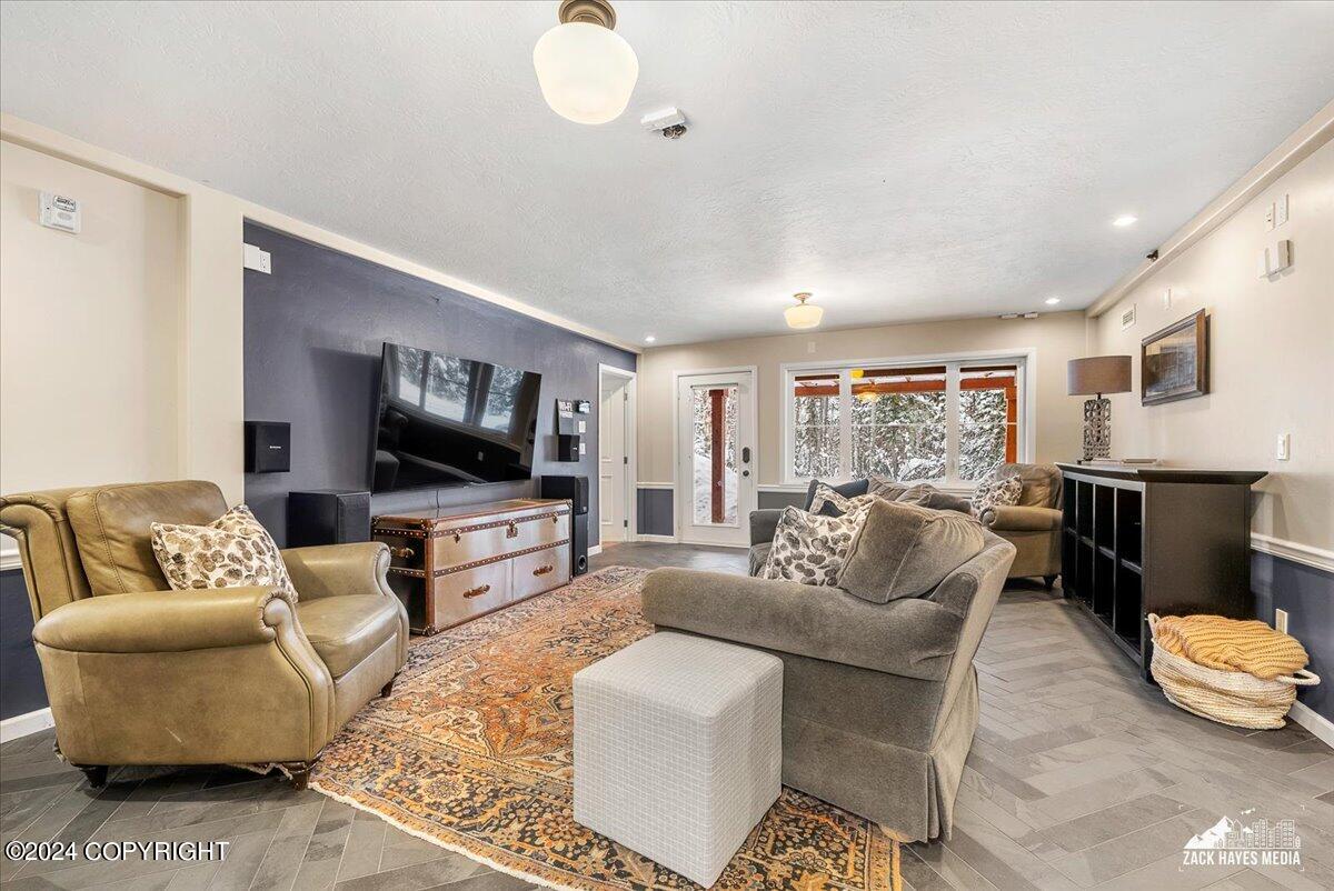 5851 Raven Roost Circle