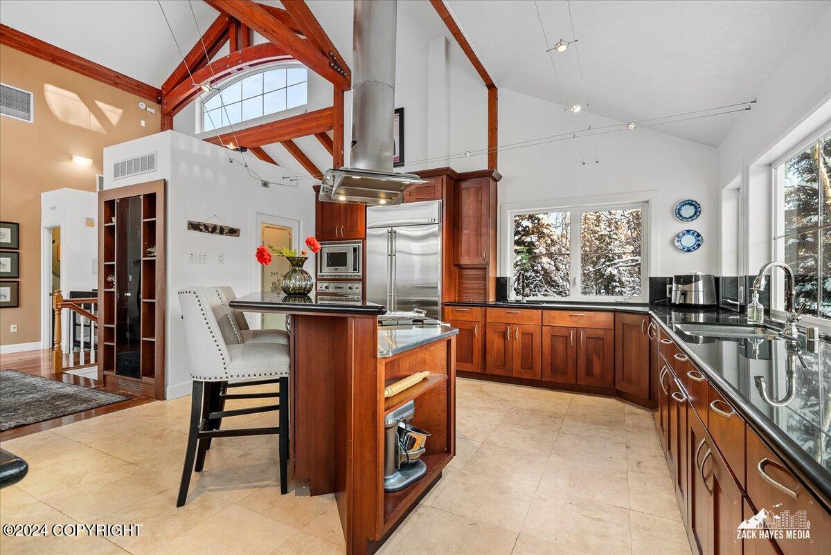 5851 Raven Roost Circle