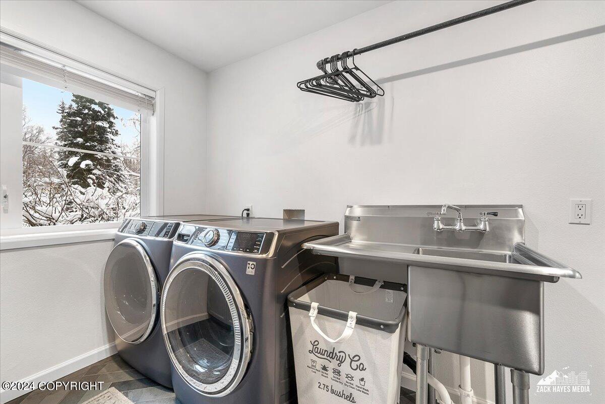 5851 Raven Roost Circle