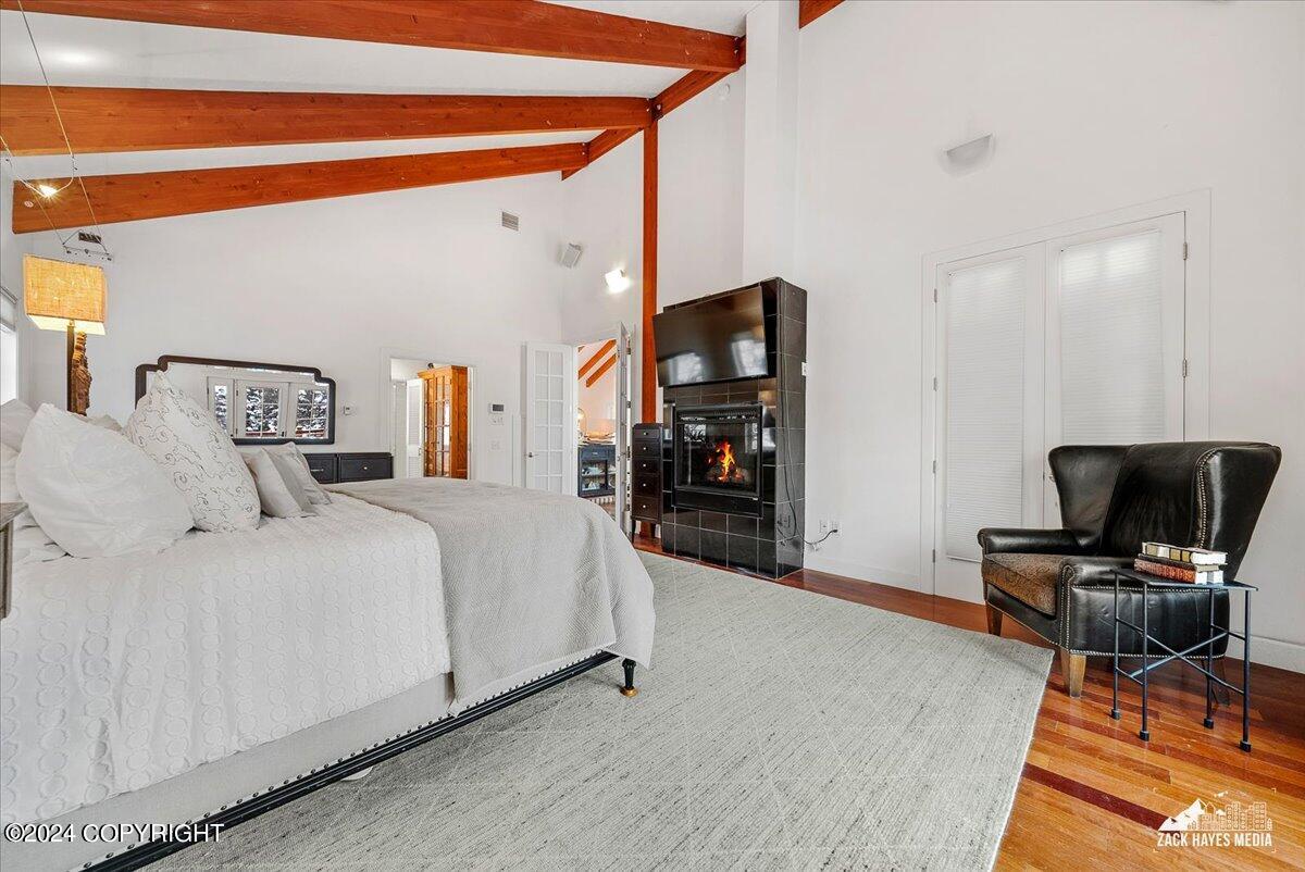 5851 Raven Roost Circle