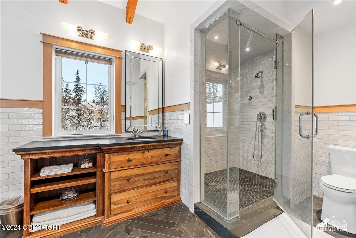 5851 Raven Roost Circle