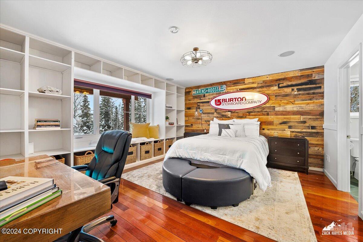 5851 Raven Roost Circle