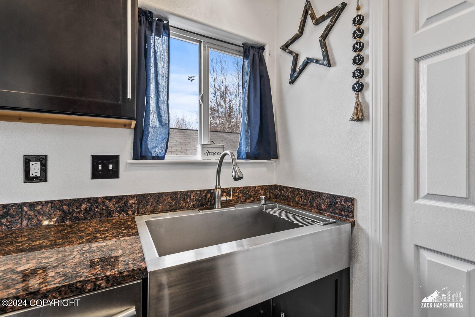 3981 Definace Street