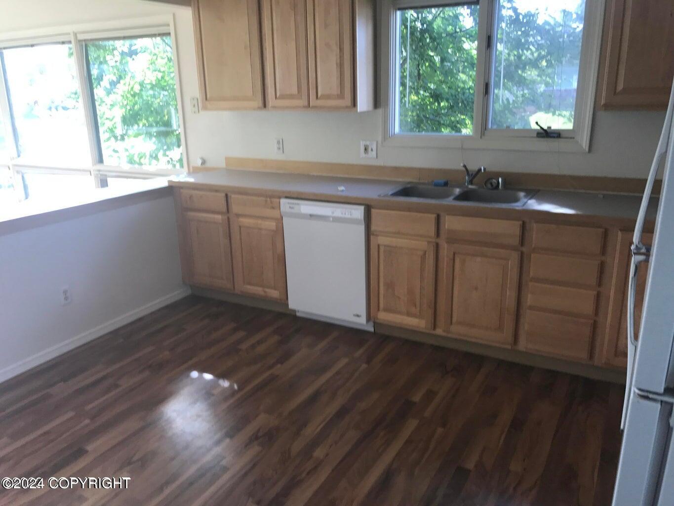 637 W 18th Avenue