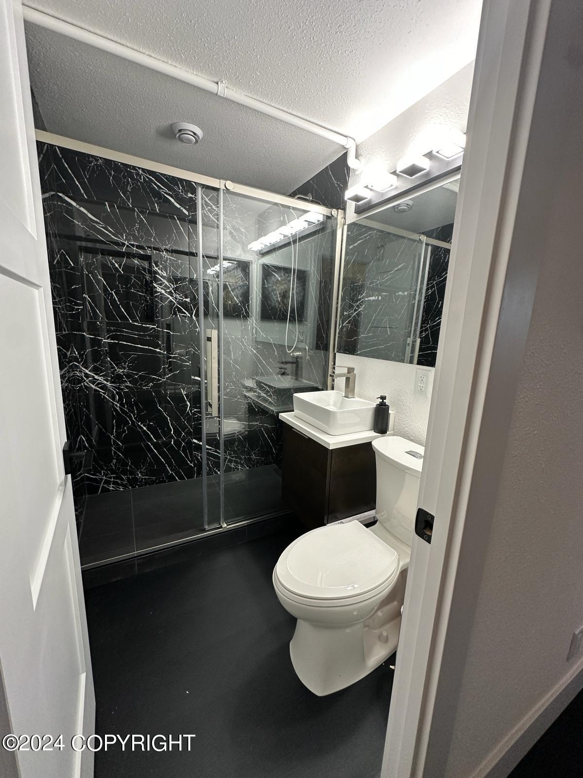 1110 W 6th Avenue # 302