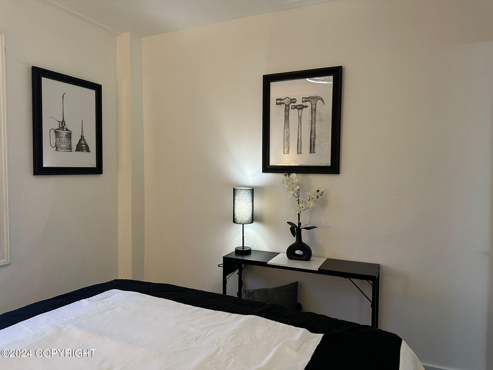 1110 W 6th Avenue # 302