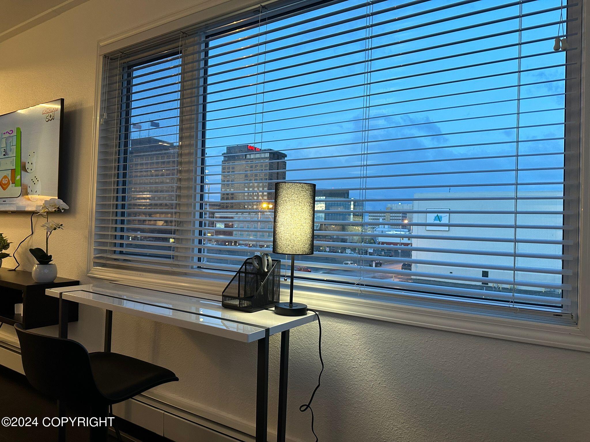 1110 W 6th Avenue # 302