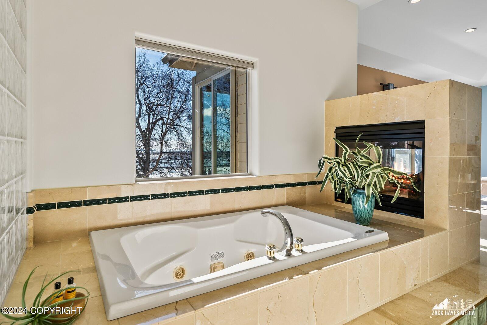 3420 Southbluff Circle