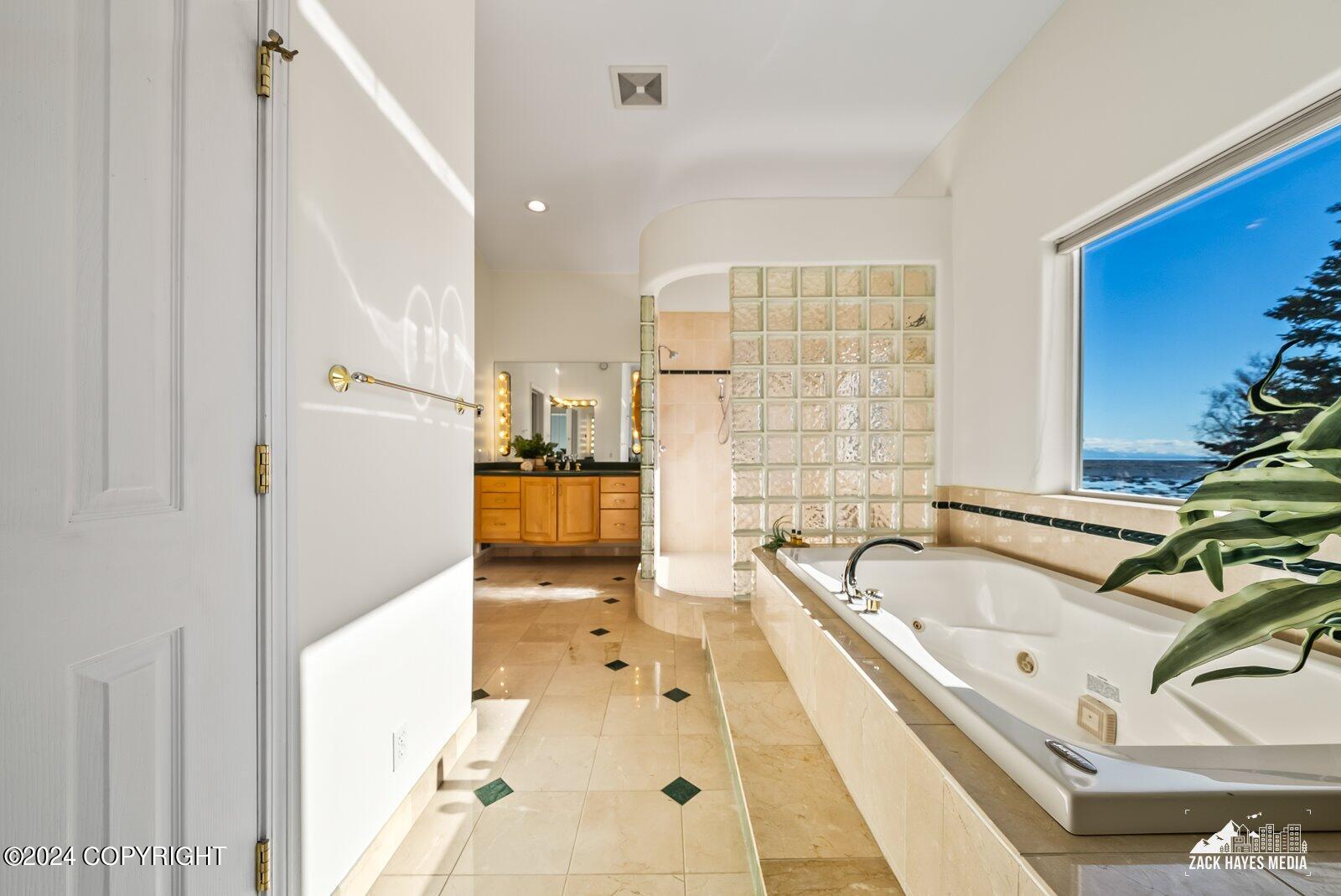 3420 Southbluff Circle