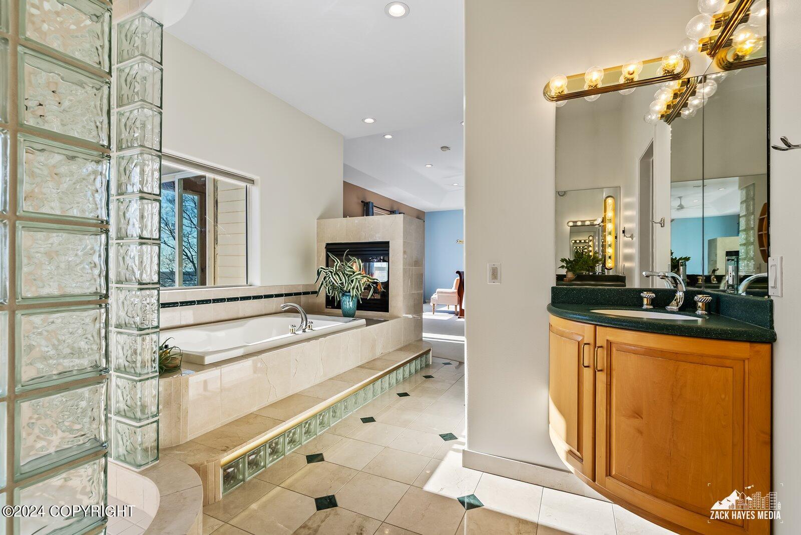 3420 Southbluff Circle