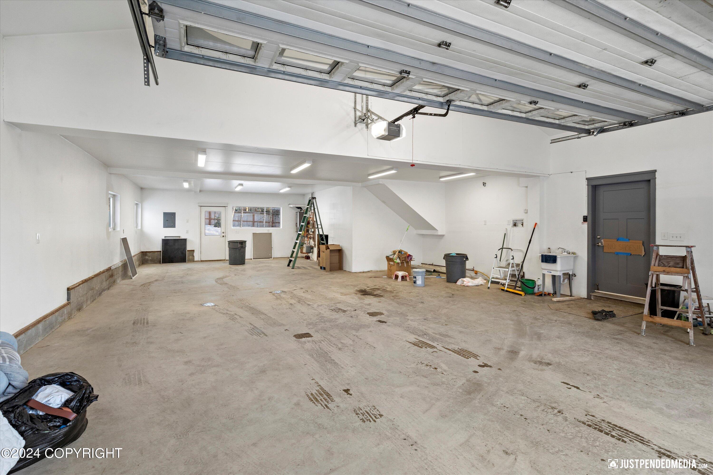 9441 Elmore Road