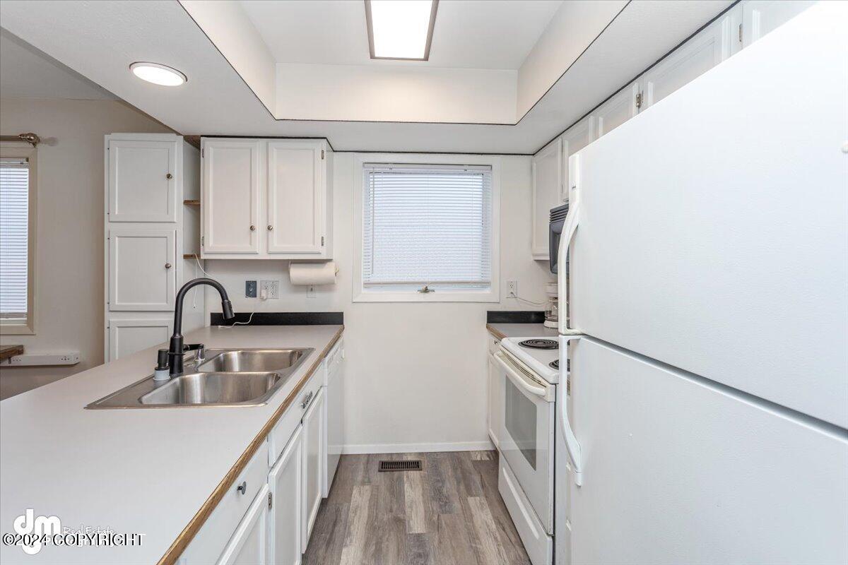 4051 Lakeridge Court