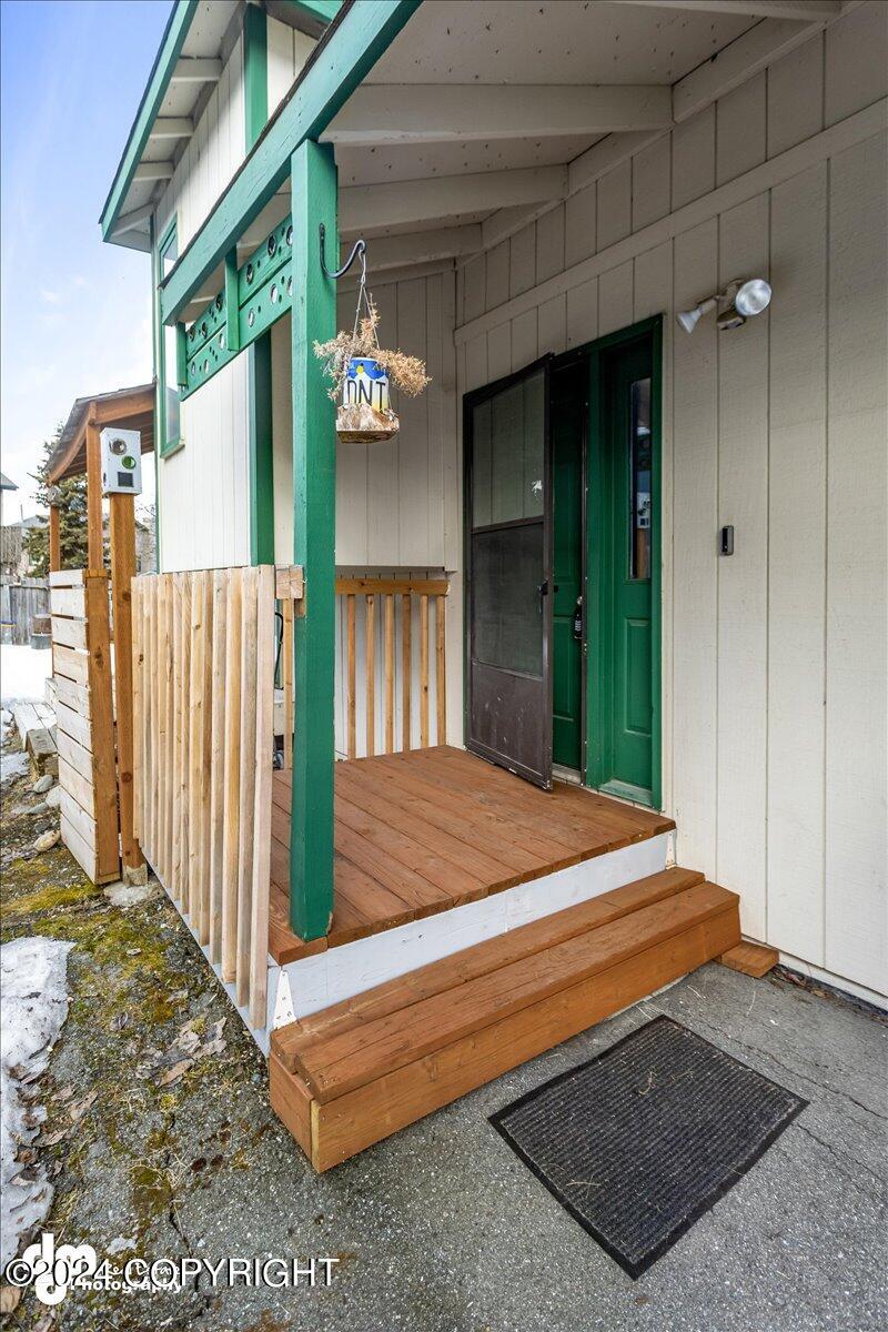 4051 Lakeridge Court