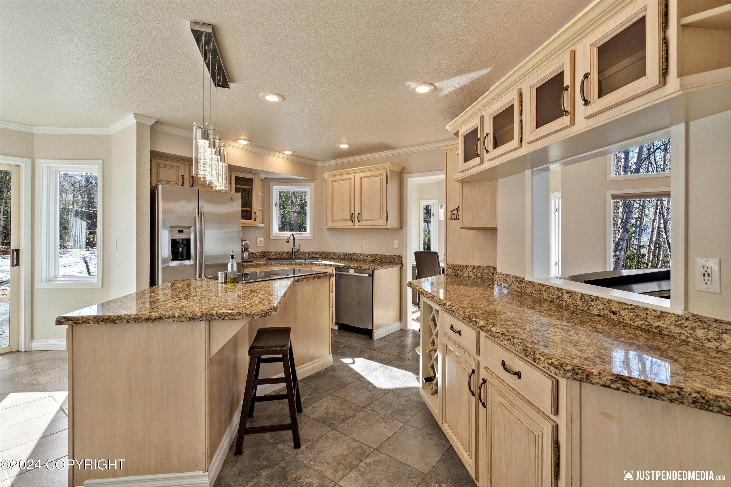 15651 Southpark Loop