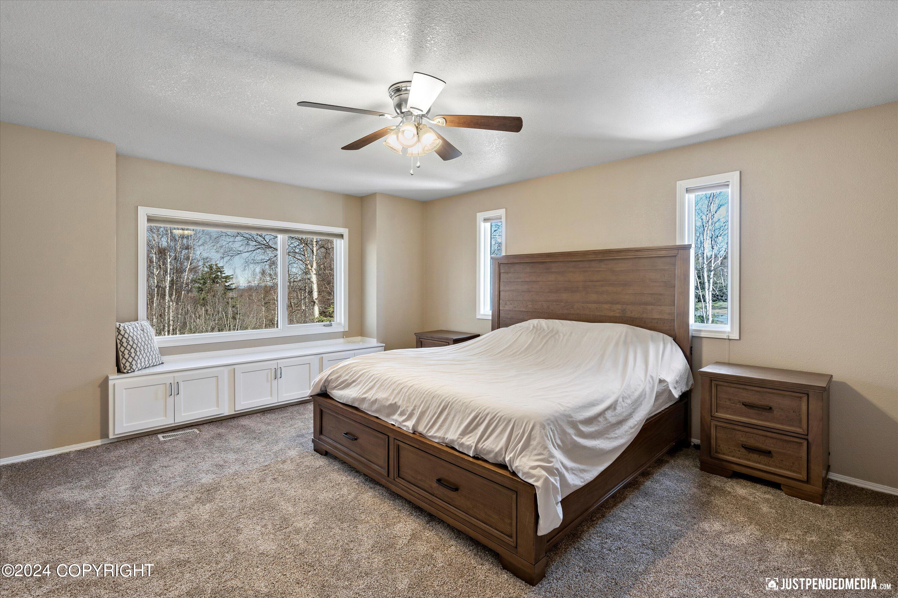 15651 Southpark Loop