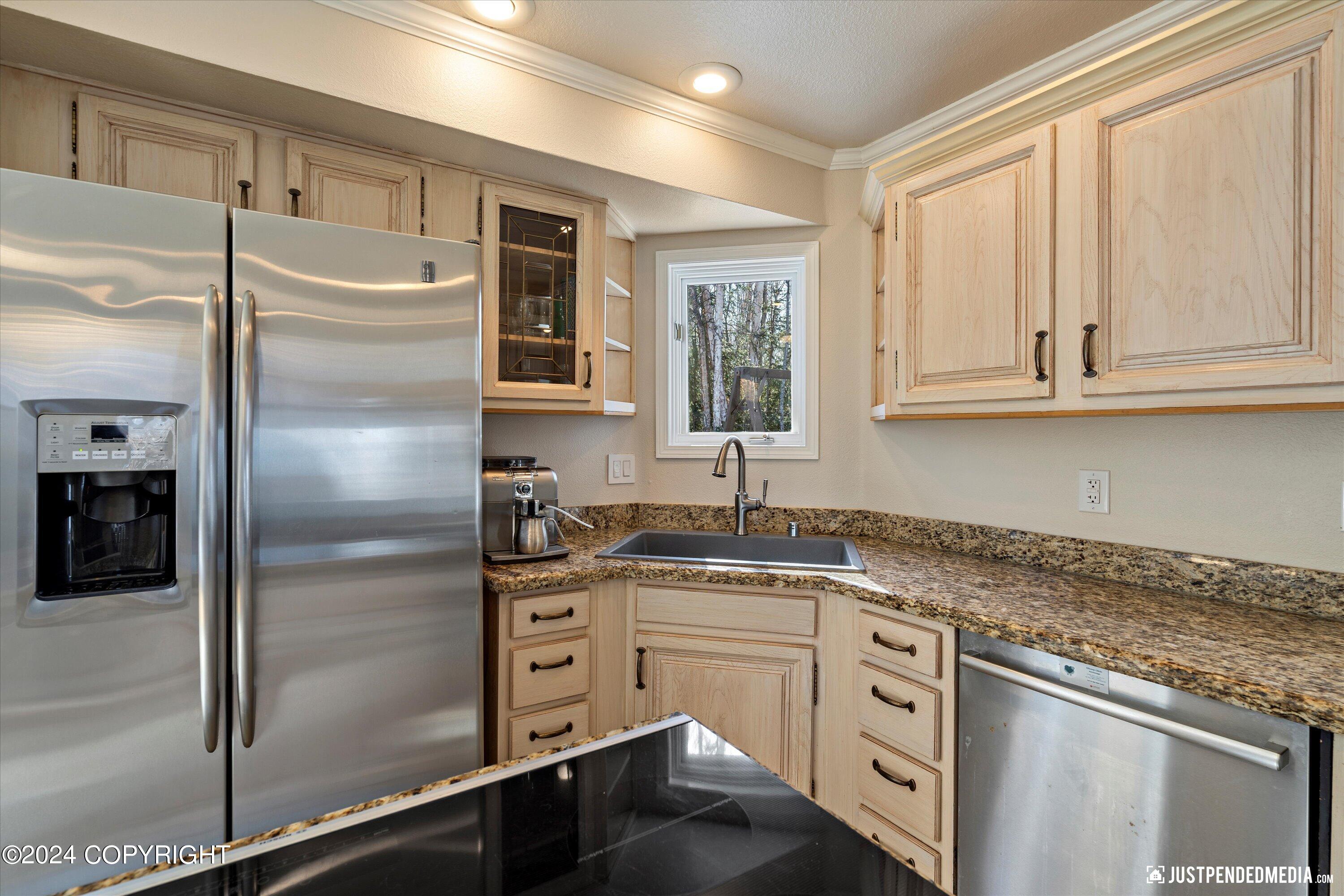 15651 Southpark Loop