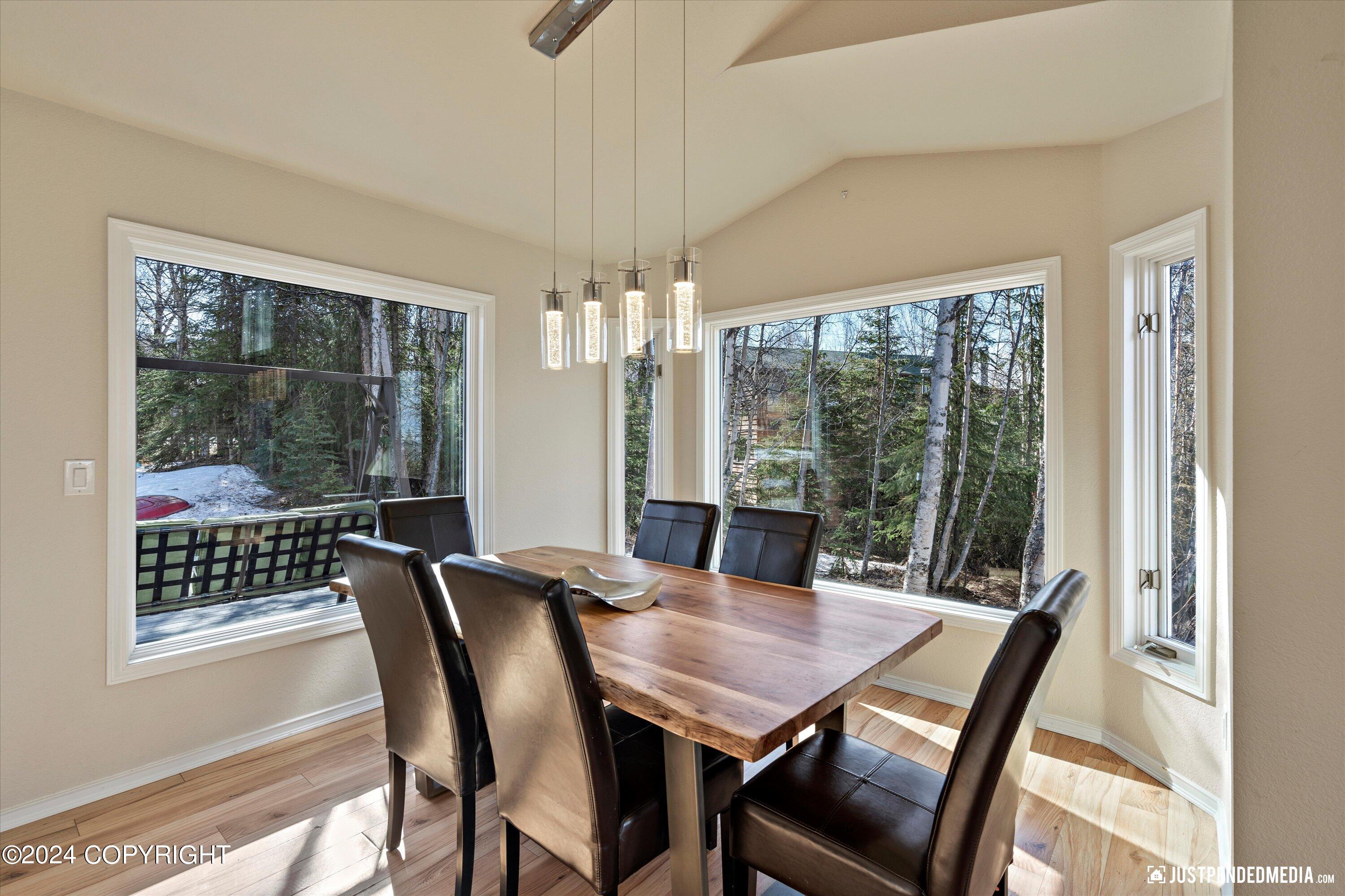 15651 Southpark Loop