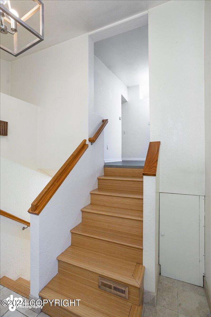 901 N Shenandoah Drive