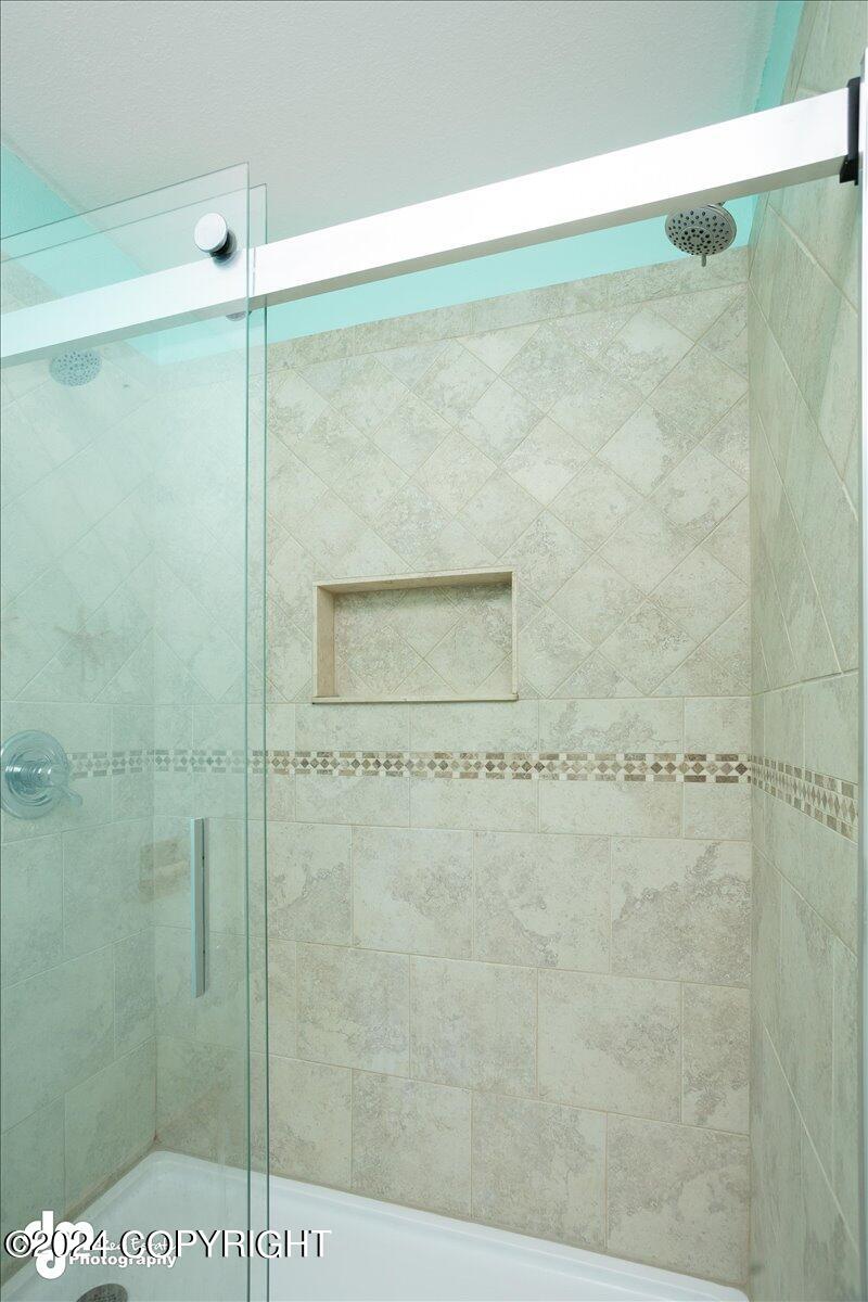 901 N Shenandoah Drive