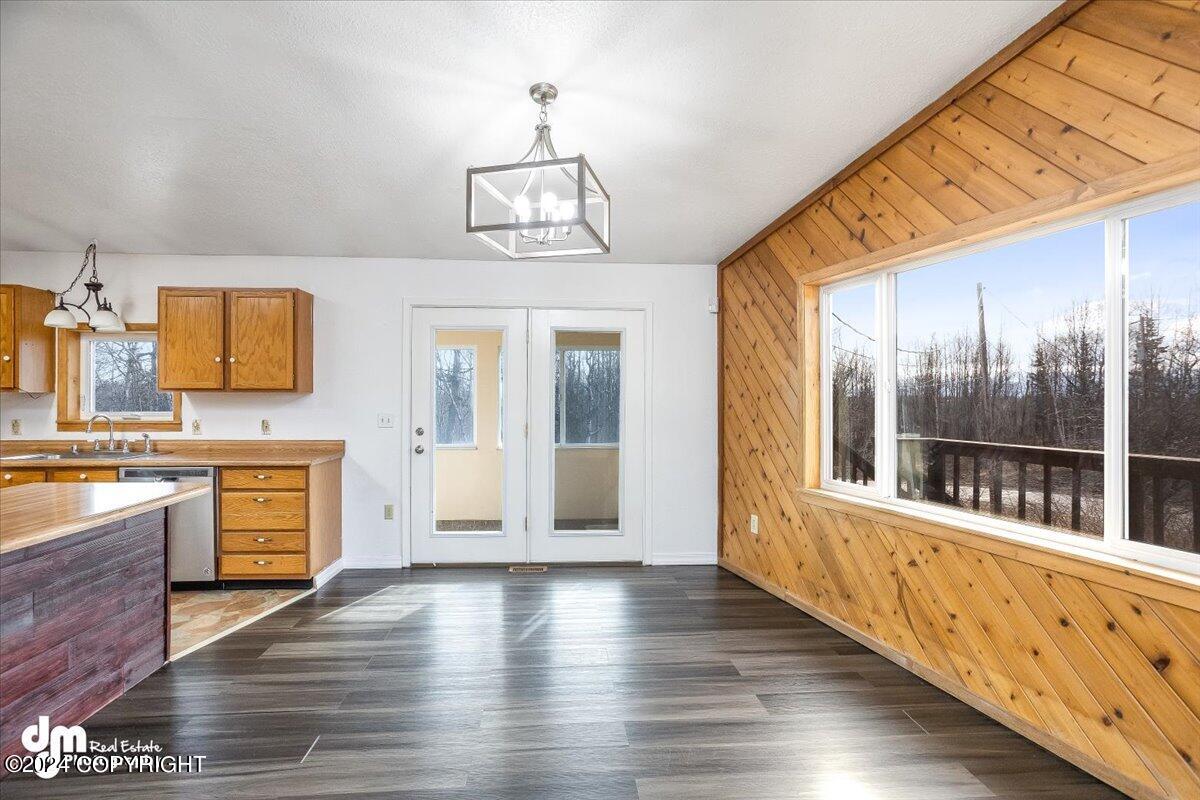 901 N Shenandoah Drive