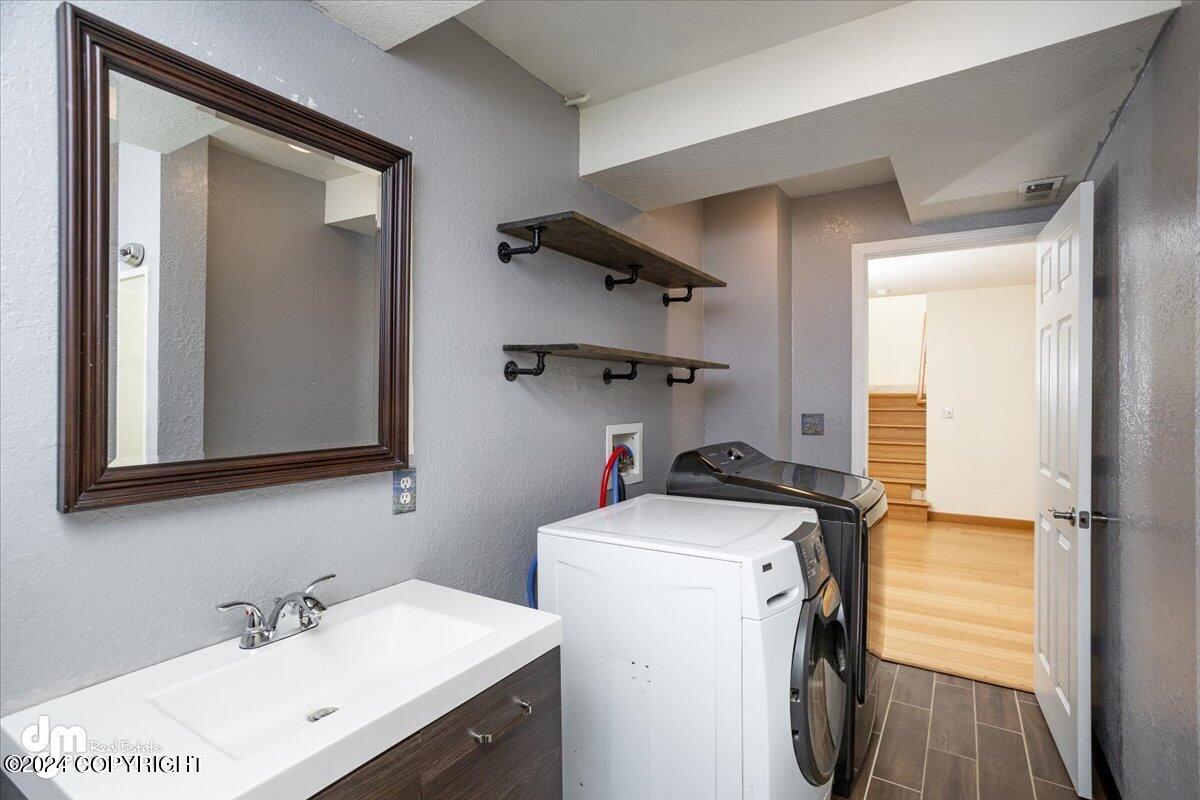 901 N Shenandoah Drive