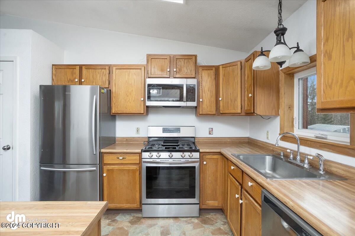 901 N Shenandoah Drive