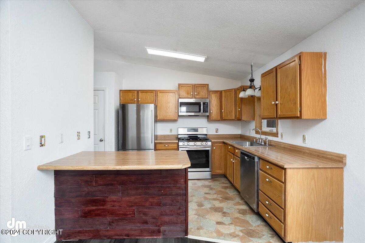 901 N Shenandoah Drive